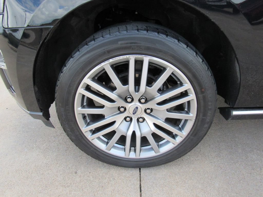 Certified 2023 Ford Expedition Limited AWD/4WD image 10