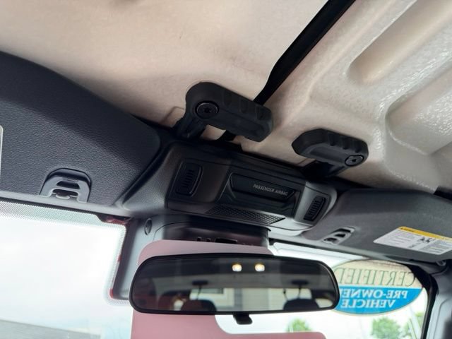 Used 2025 Jeep Wrangler Sport AWD/4WD image 19