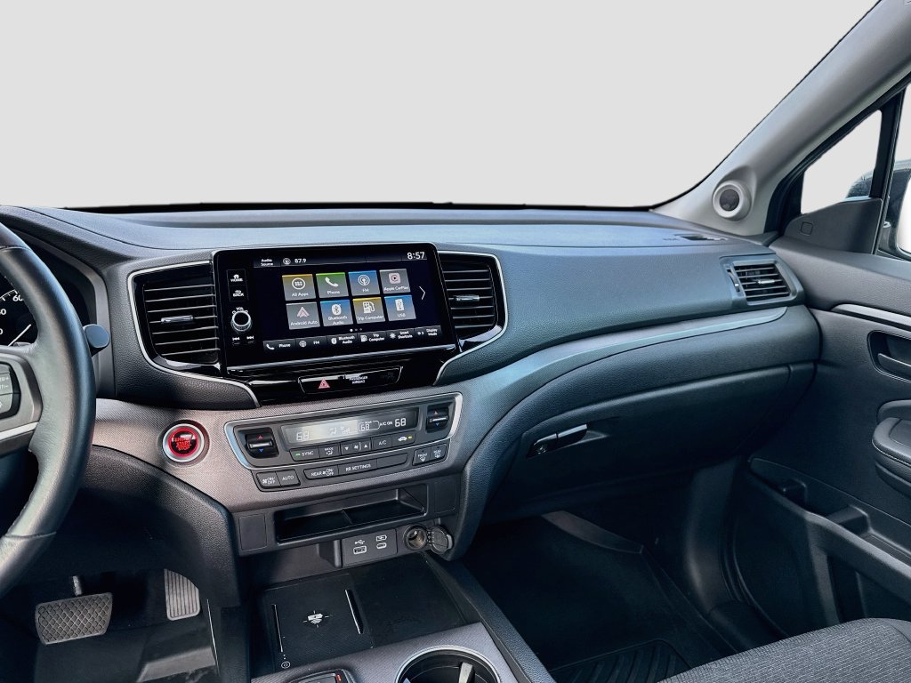 Used 2025 Honda Ridgeline Sport image 21