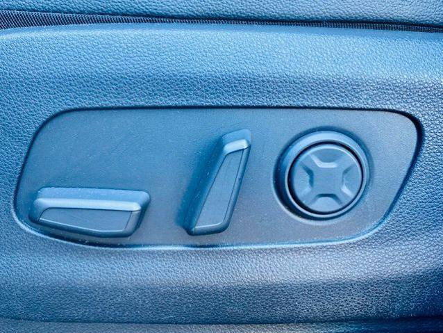 Used 2023 Kia Carnival SX Prestige FWD image 13
