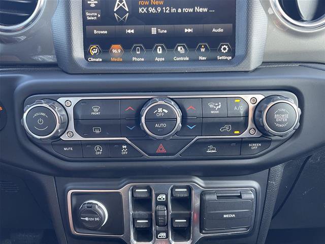 Used 2023 Jeep Wrangler Unlimited Sahara AWD/4WD image 26