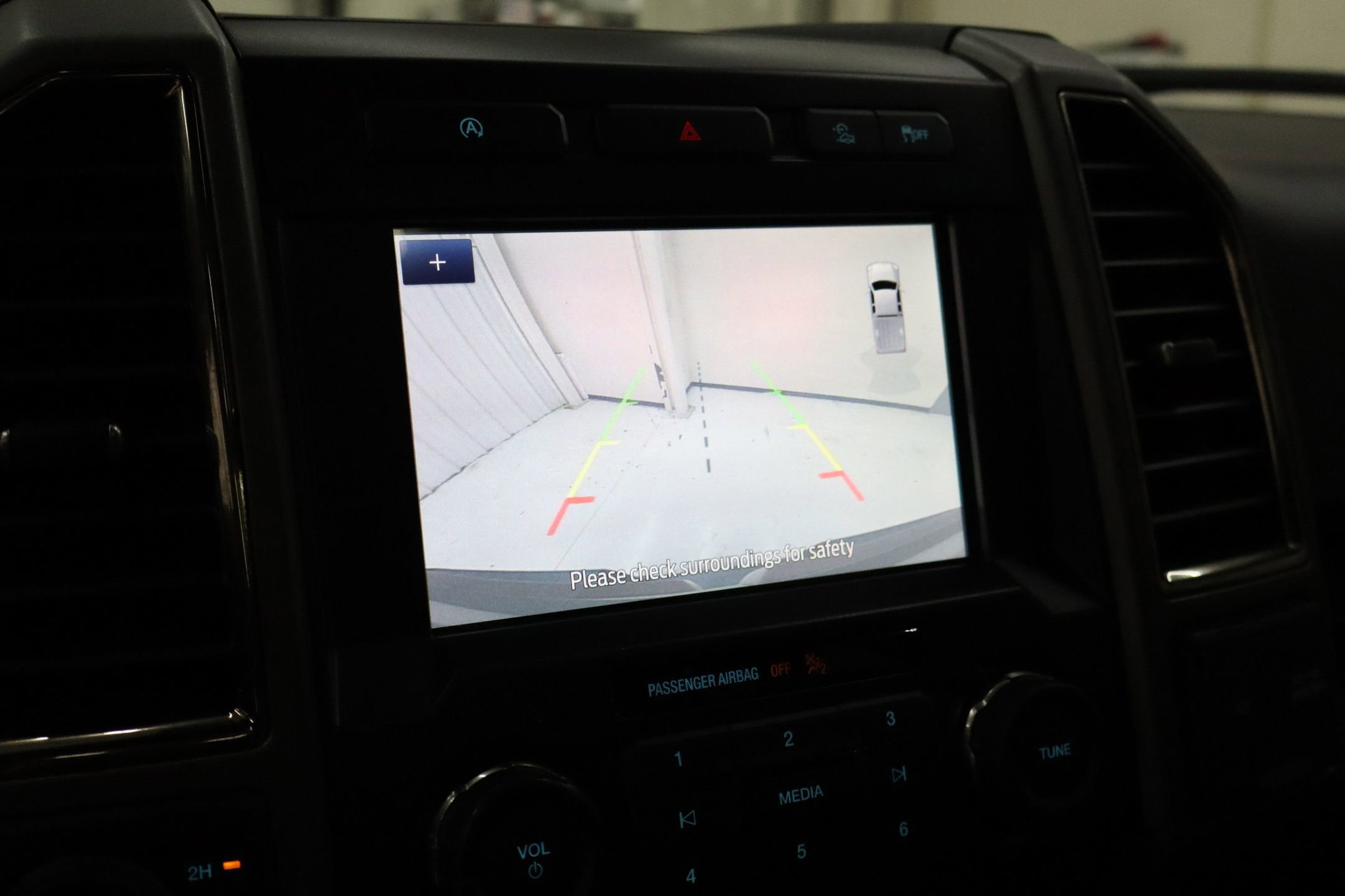 Certified 2020 Ford F150 Raptor w/ Equipment Group 801A Mid image 22