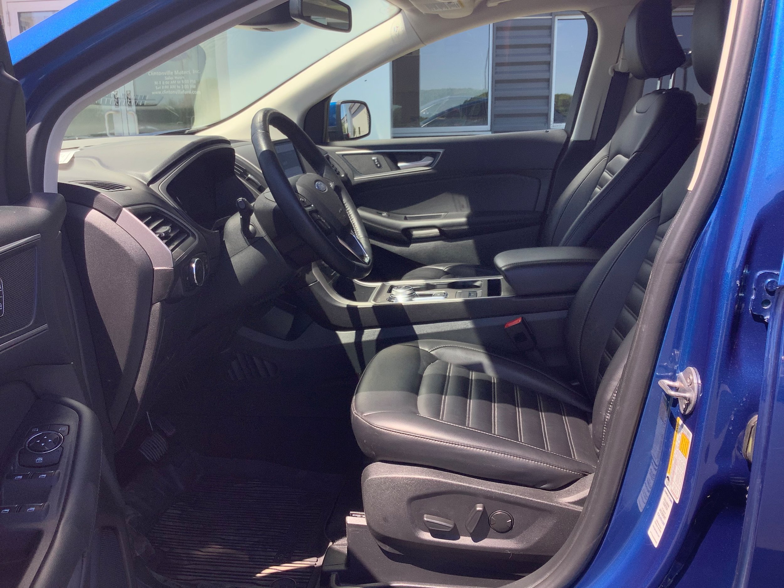 Certified 2024 Ford Edge SEL w/ Convenience Package AWD/4WD image 7
