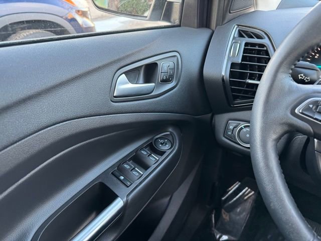 Certified 2018 Ford Escape Titanium image 37