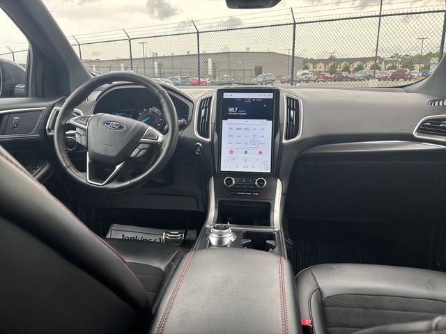 Certified 2024 Ford Edge ST-Line AWD/4WD image 10