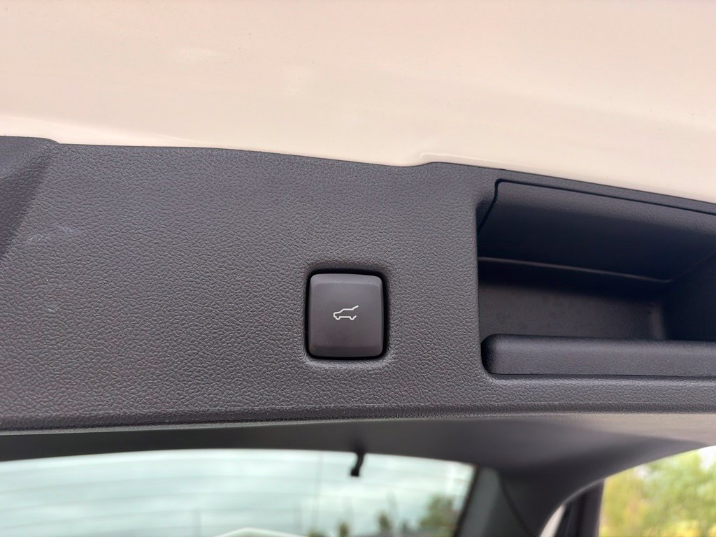 Certified 2024 Ford Escape ST-Line AWD/4WD image 7