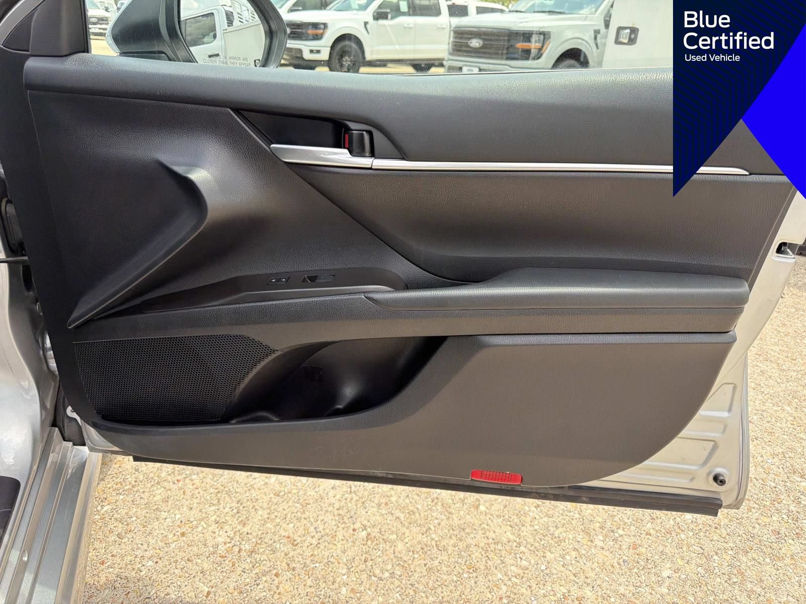 Used 2024 Toyota Camry SE FWD image 19