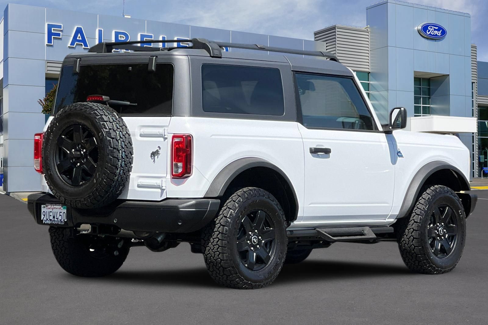 Certified 2024 Ford Bronco Black Diamond AWD/4WD image 2