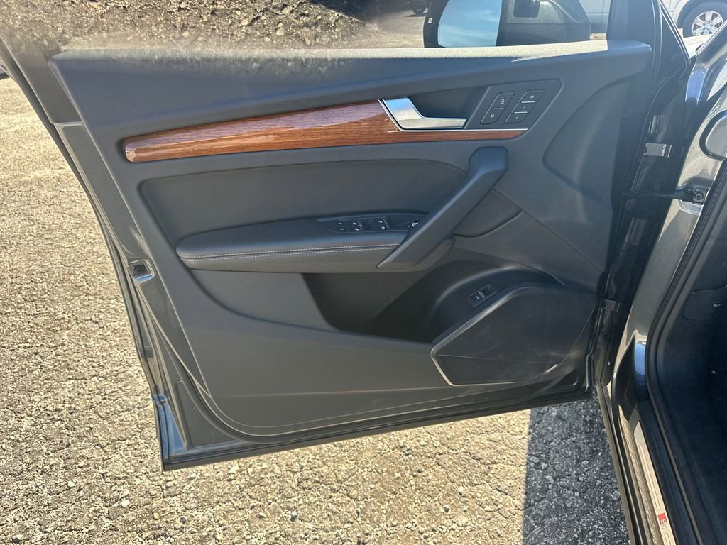 Used 2022 Audi Q5 2.0T Premium Plus image 10