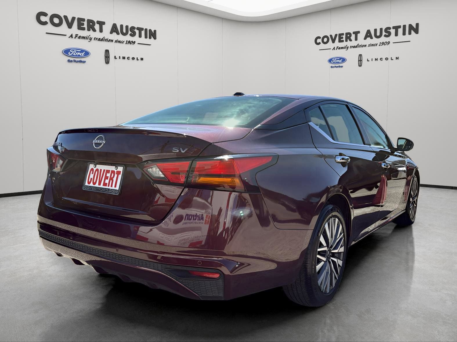 Used 2024 Nissan Altima 2.5 SV image 5