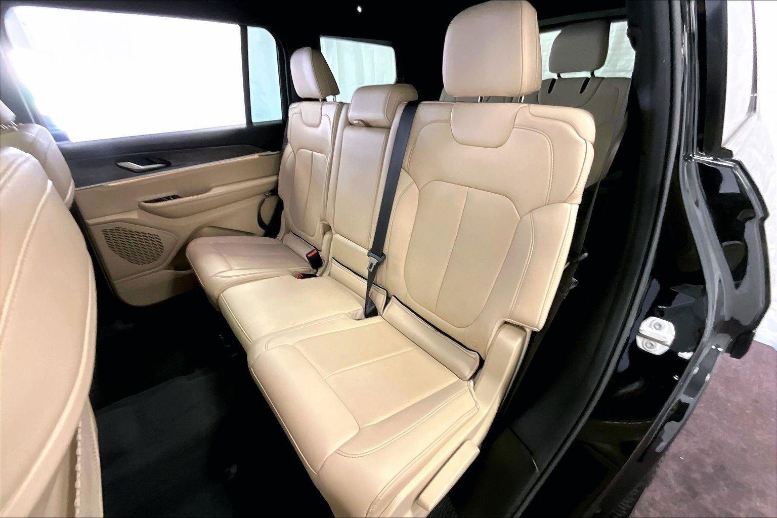 Used 2023 Jeep Grand Cherokee L Limited image 25