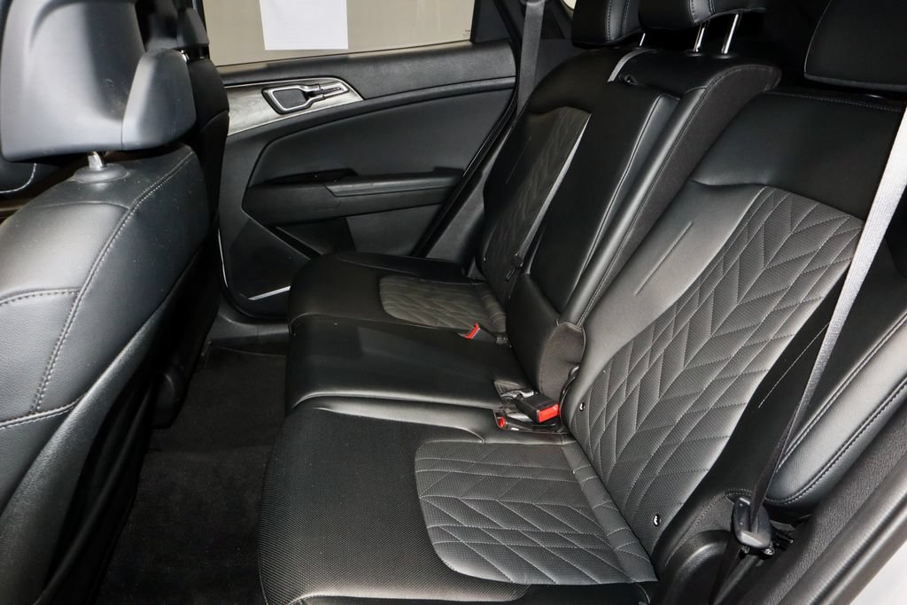 Used 2025 Kia Sportage X-Line w/ Premium Package AWD/4WD image 22