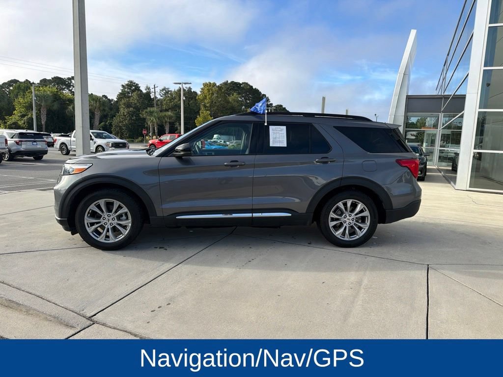 Certified 2024 Ford Explorer XLT w/ Equipment Group 202A RWD image 5