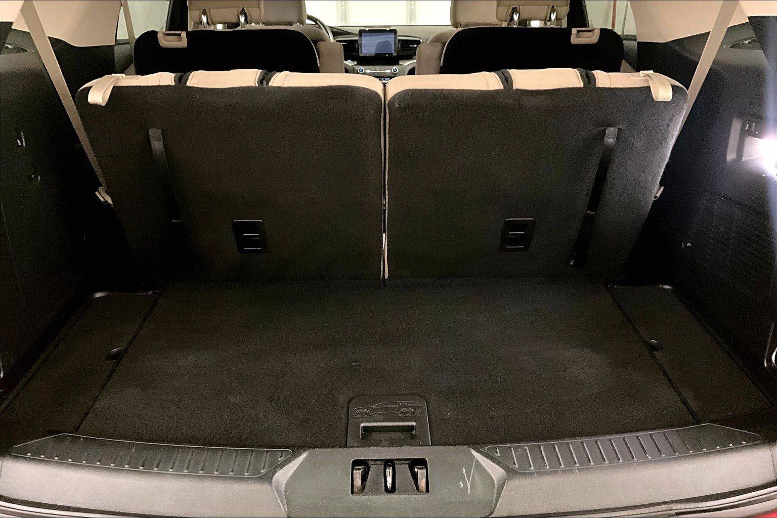 Certified 2020 Ford Explorer XLT w/ Class III Trailer Tow Package image 35