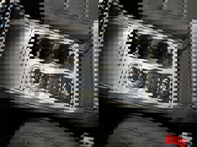 Certified 2023 Ford Explorer XLT image 11