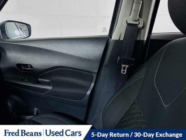 Used 2021 Nissan Kicks S image 24