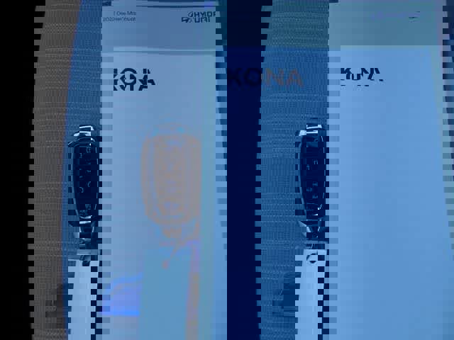 Used 2022 Hyundai Kona SEL image 29