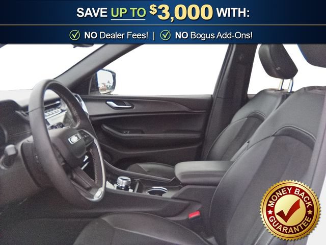 Used 2024 Jeep Grand Cherokee L Altitude AWD/4WD image 14