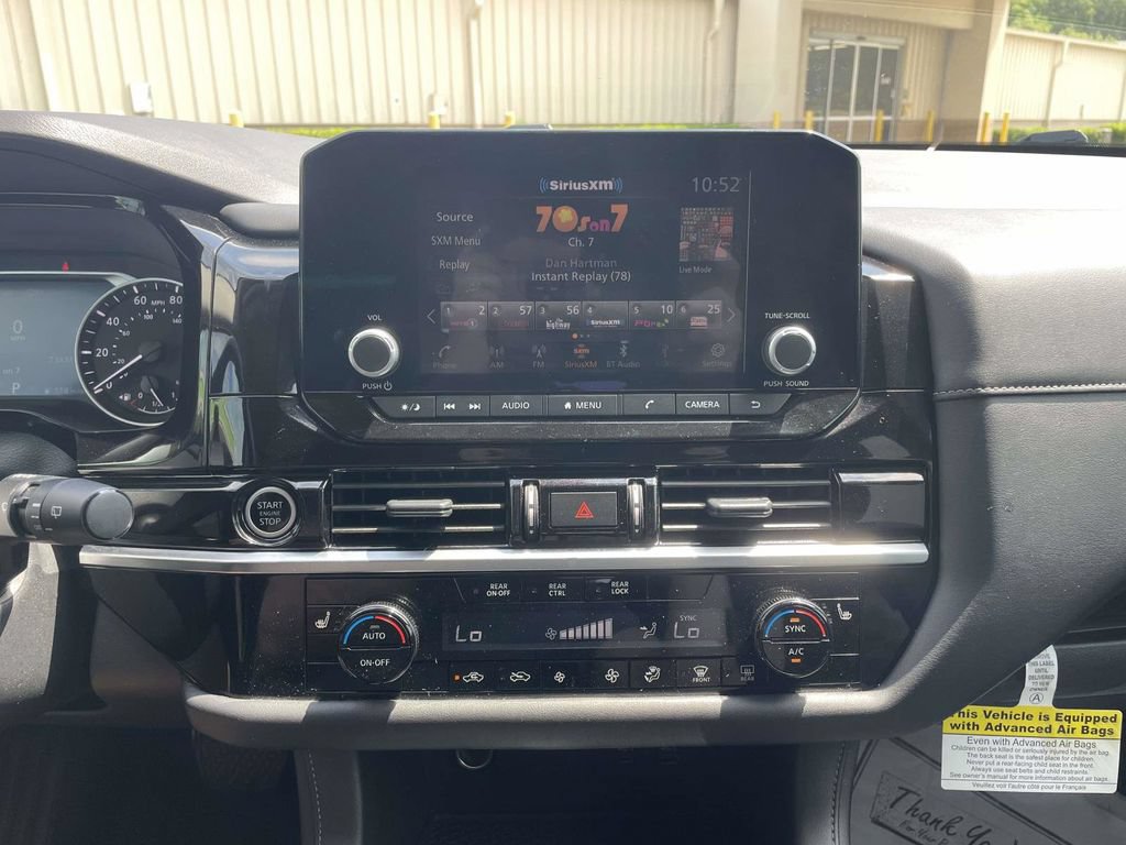 Used 2024 Nissan Pathfinder SV w/ SV Premium Package FWD image 21