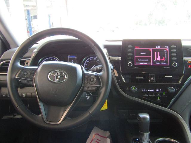 Used 2024 Toyota Camry SE FWD image 5