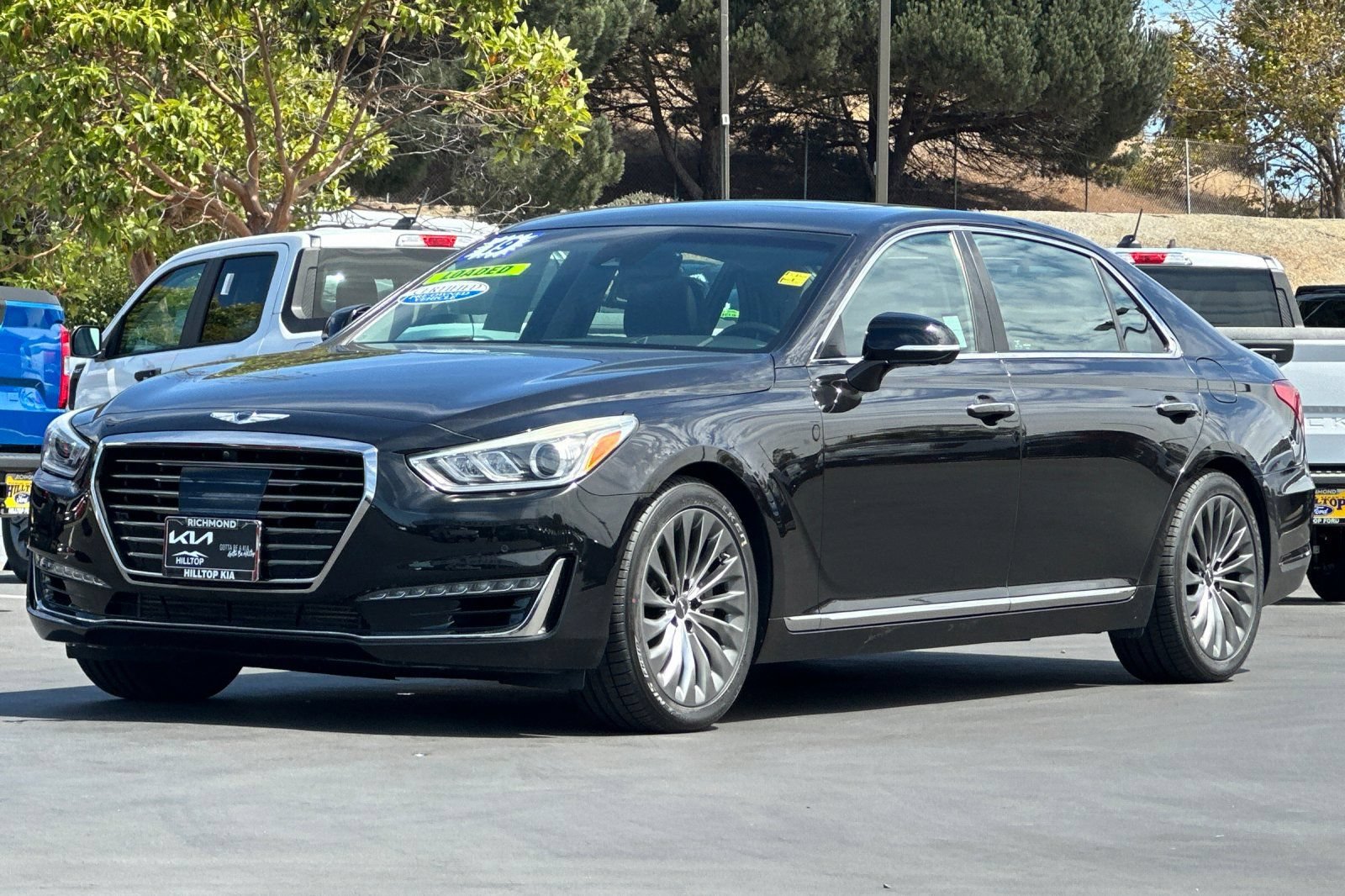 Used 2019 Genesis G90 3.3T Premium RWD image 10