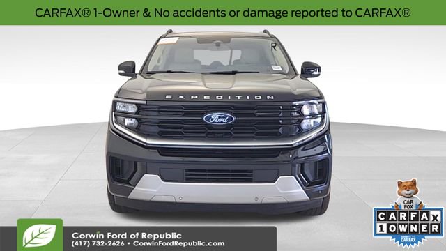 Certified 2025 Ford Expedition Platinum w/ Driver's Package AWD/4WD image 2