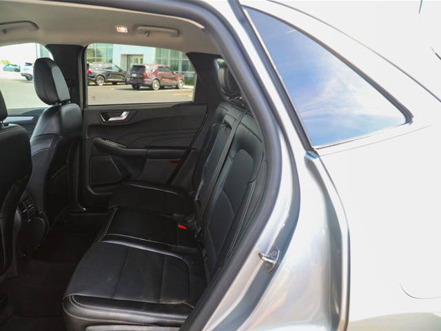 Certified 2024 Ford Escape Platinum AWD/4WD image 24