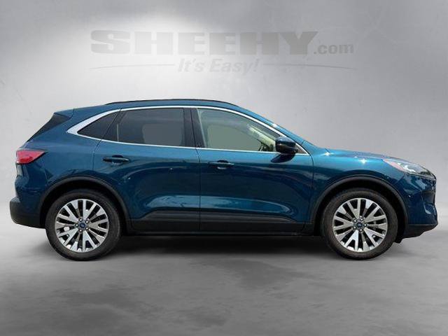 Certified 2020 Ford Escape Titanium w/ Titanium Premium Package 2.0 AWD/4WD image 10