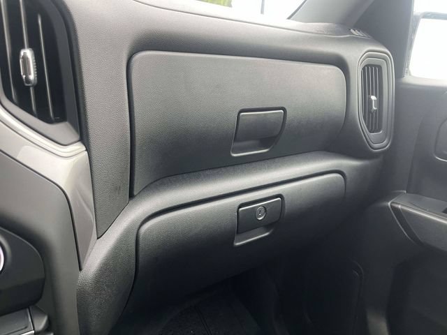 Used 2024 Chevrolet Silverado 1500 Custom w/ Turbomax Blackout Package RWD image 32