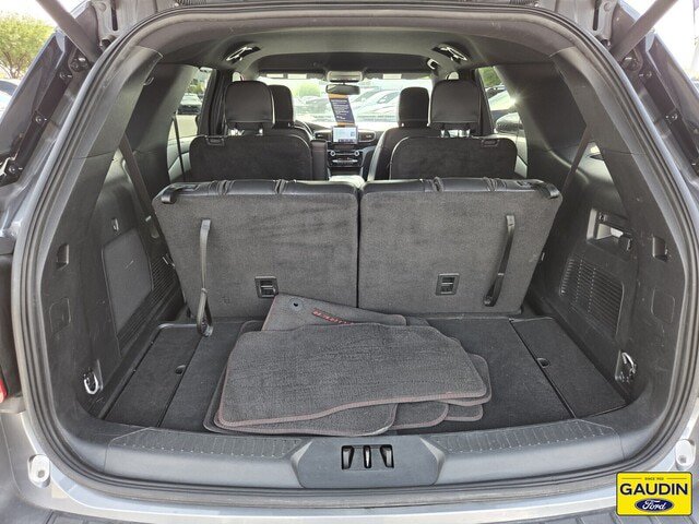 Certified 2024 Ford Explorer ST-Line w/ Class IV Trailer Tow Package RWD image 15