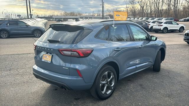 Certified 2024 Ford Escape ST-Line w/ Tech Pack #1 image 5