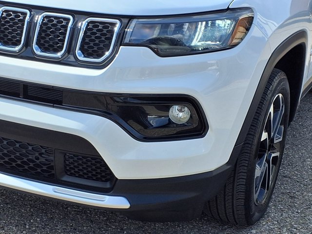 Used 2024 Jeep Compass Limited AWD/4WD image 26