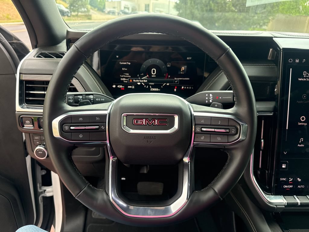 Used 2025 GMC Yukon XL Elevation AWD/4WD image 16