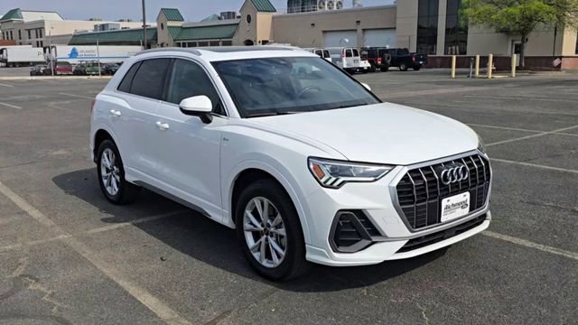 Used 2024 Audi Q3 2.0T Premium image 8