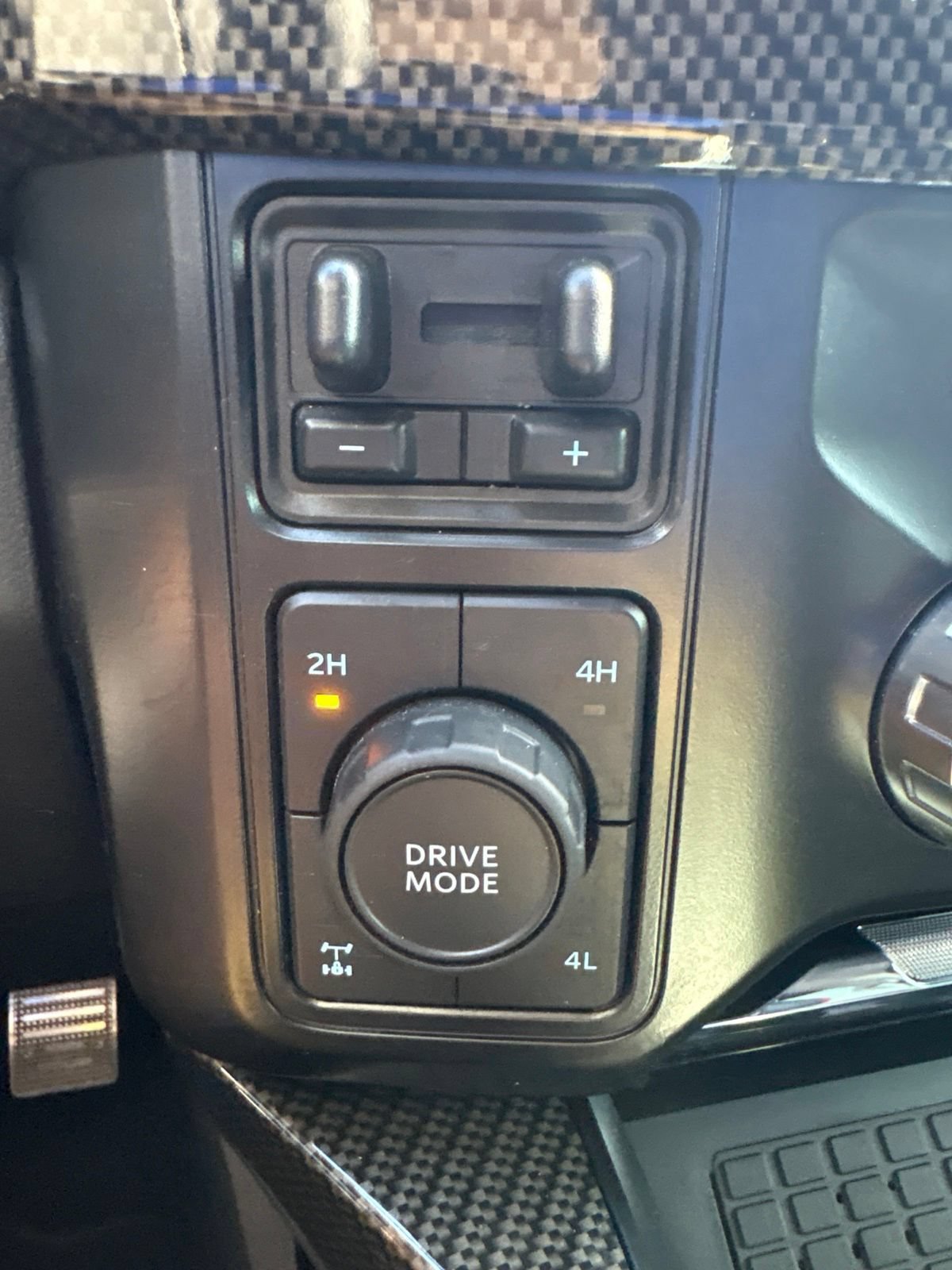 Certified 2024 Ford F250 Lariat w/ Lariat Ultimate Package AWD/4WD image 26
