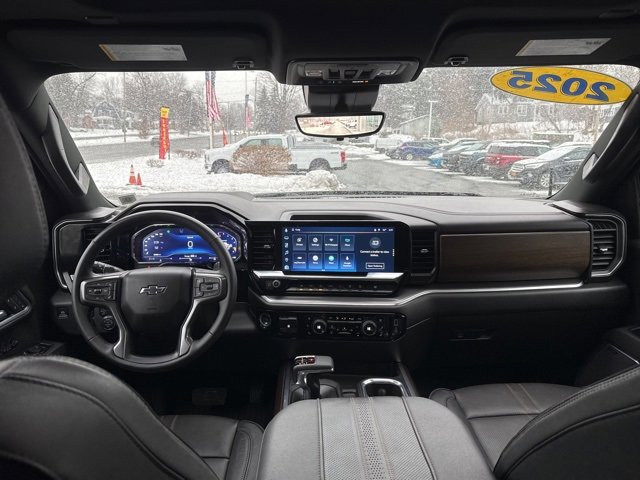 Used 2025 Chevrolet Silverado 1500 High Country w/ Midnight Edition image 21