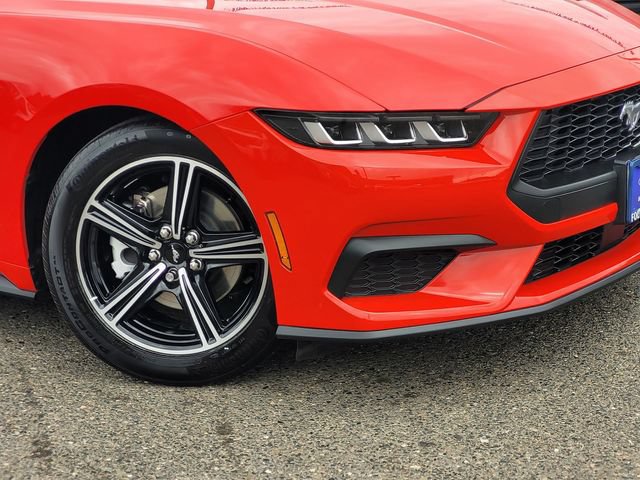 Certified 2025 Ford Mustang Convertible RWD image 6