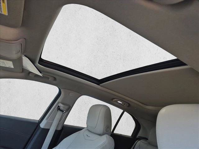 Used 2023 Cadillac XT4 Premium Luxury FWD image 15