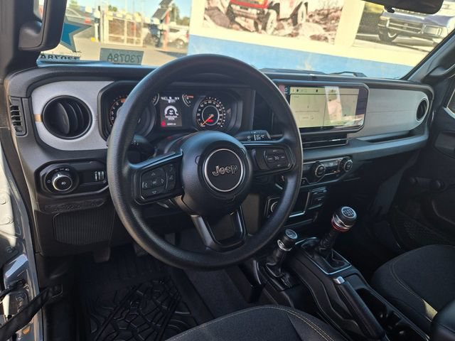 Used 2024 Jeep Wrangler Sport AWD/4WD image 6