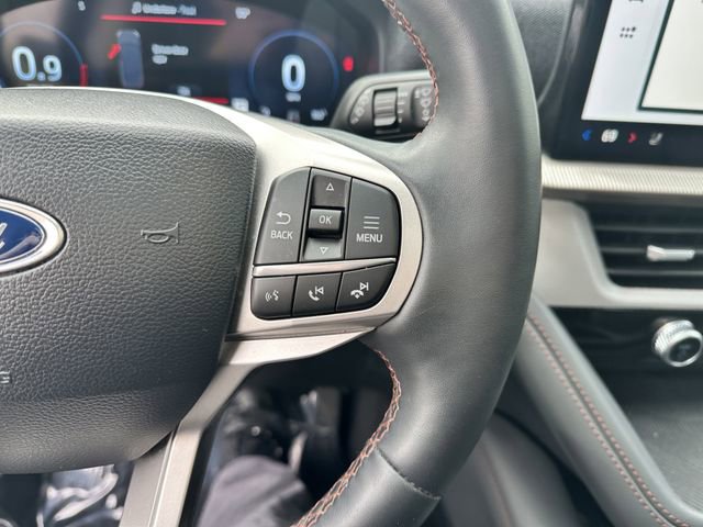 Certified 2025 Ford Explorer Active w/ Active Comfort Package AWD/4WD image 29