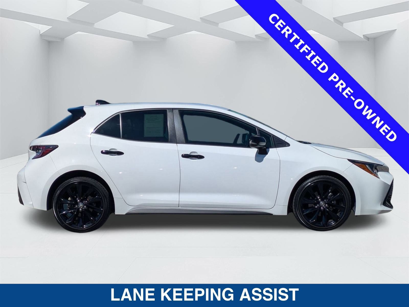 Used 2022 Toyota Corolla SE image 6