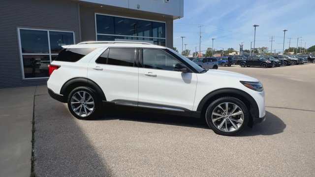 Certified 2025 Ford Explorer Platinum w/ Ultimate Package AWD/4WD image 2