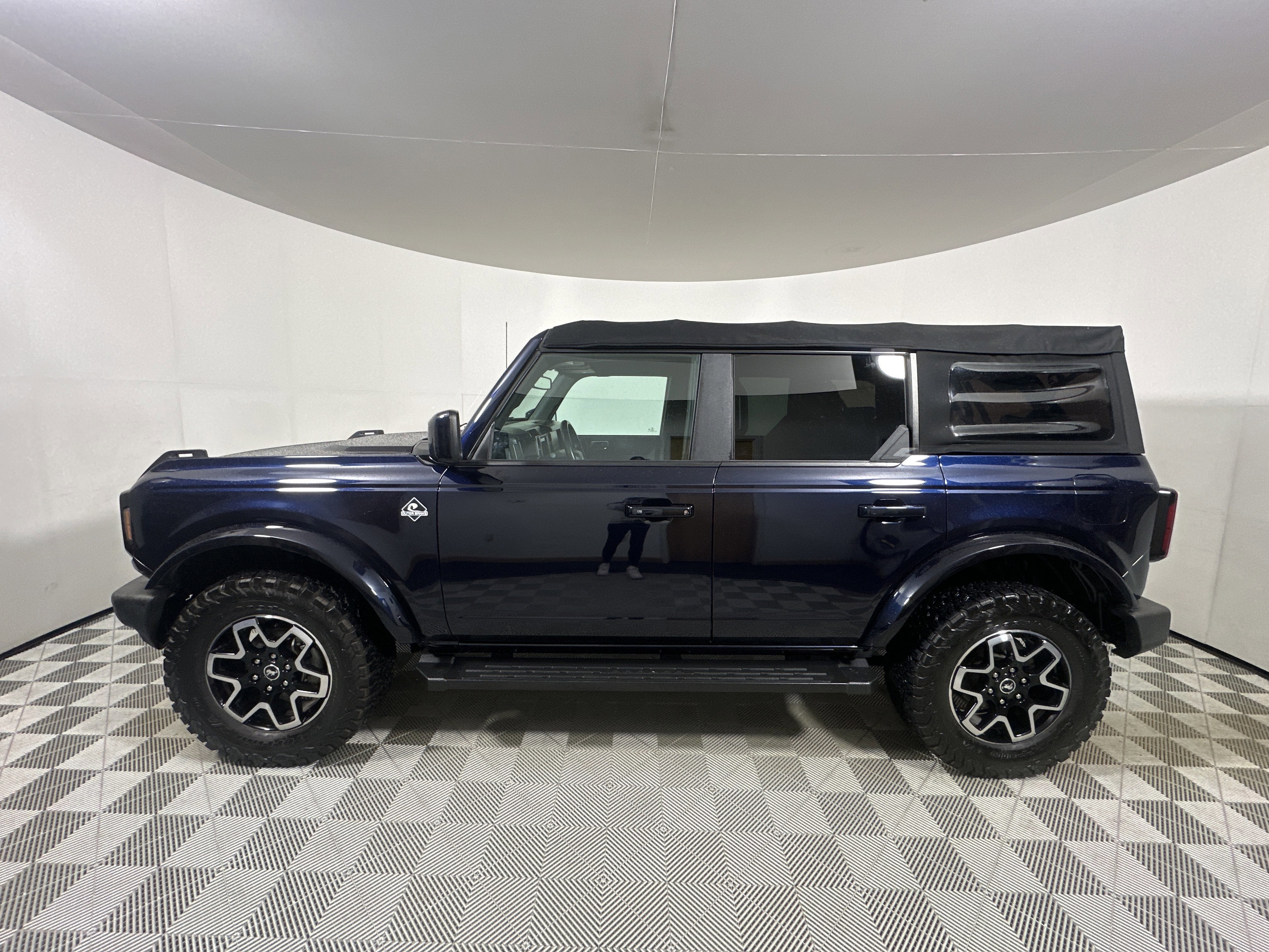 Certified 2021 Ford Bronco Outer Banks image 2