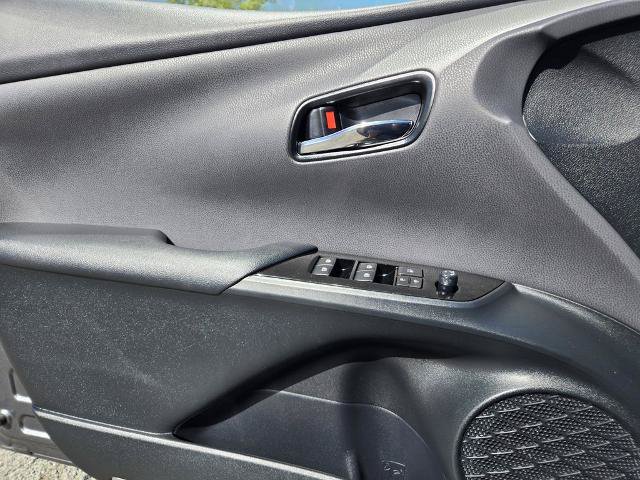 Used 2018 Toyota Prius Prime Premium w/ Carpet Mat Package FWD image 26