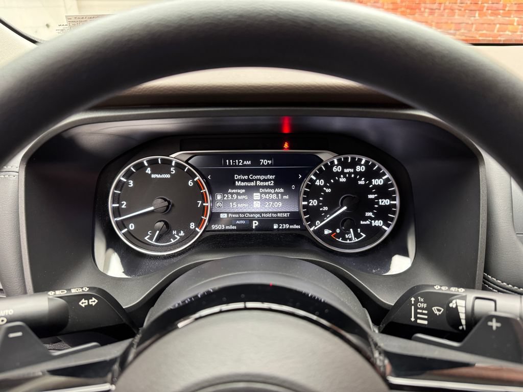 Used 2023 Nissan Rogue SV AWD/4WD image 16