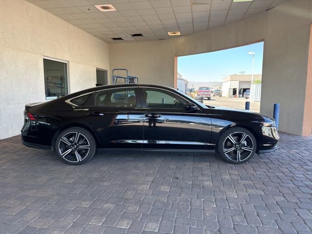 Used 2023 Honda Accord Sport image 6