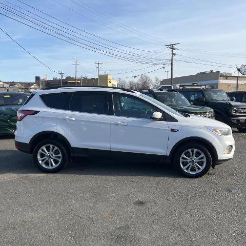 Certified 2018 Ford Escape SE image 7