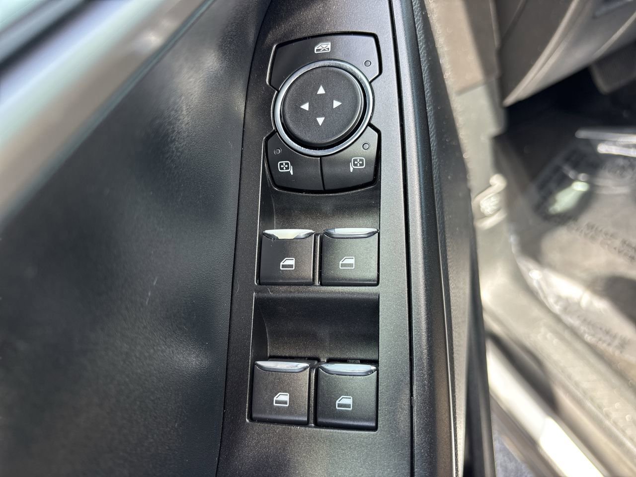 Certified 2021 Ford Explorer 2WD image 18