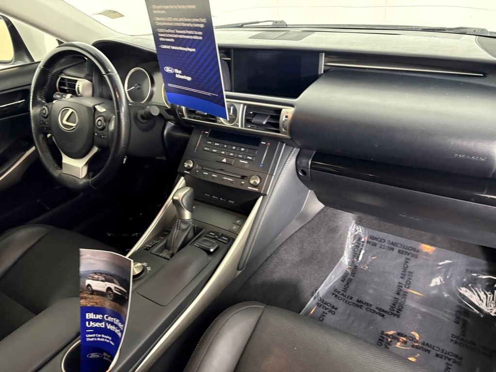 Used 2016 Lexus IS 200t image 36