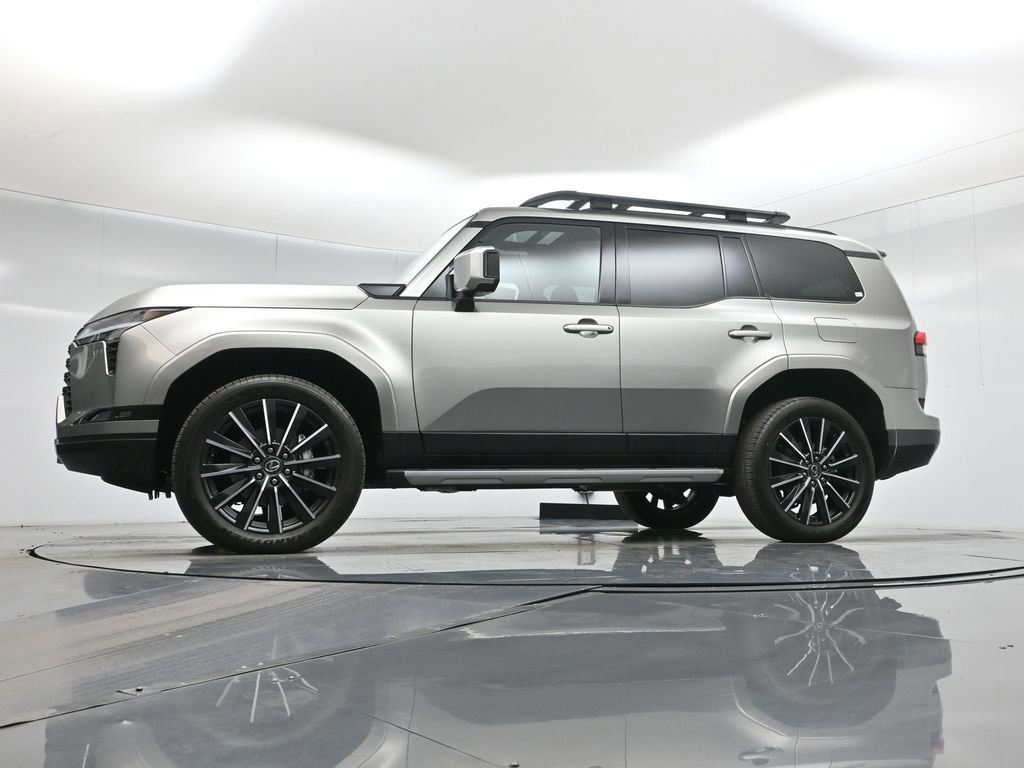 Used 2025 Lexus GX 550 w/ Accessory Package (2T) image 21